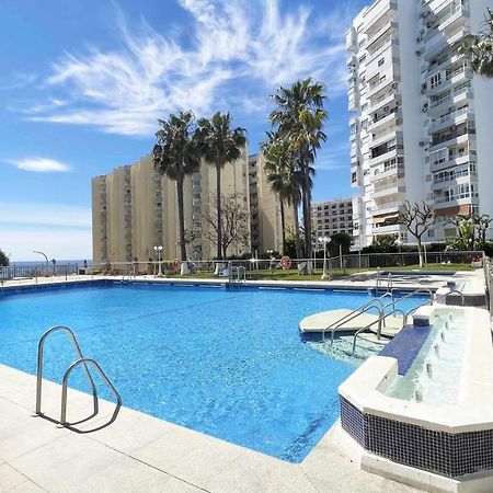 Pool And Beach In בנאלמדנה מראה חיצוני תמונה
